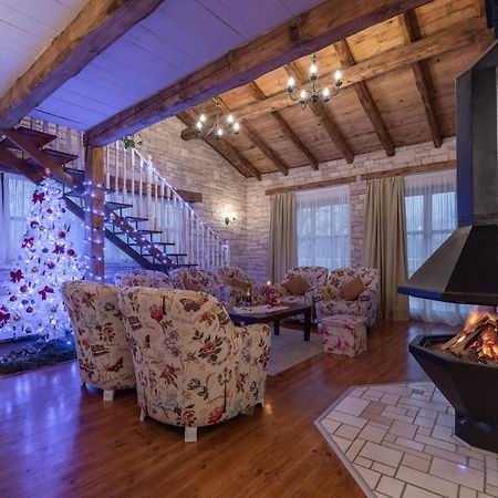 Family Villa Lipica With Private Pool And Jacuzzi Pazin Dış mekan fotoğraf