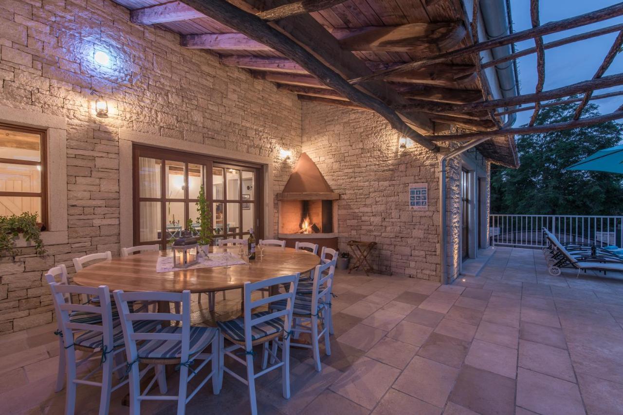 Family Villa Lipica With Private Pool And Jacuzzi Pazin Dış mekan fotoğraf