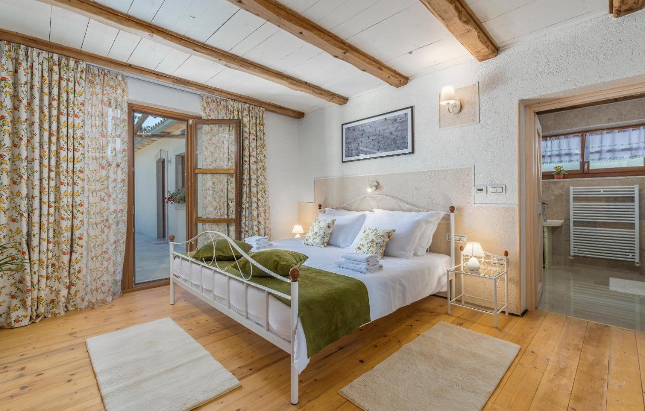Family Villa Lipica With Private Pool And Jacuzzi Pazin Dış mekan fotoğraf